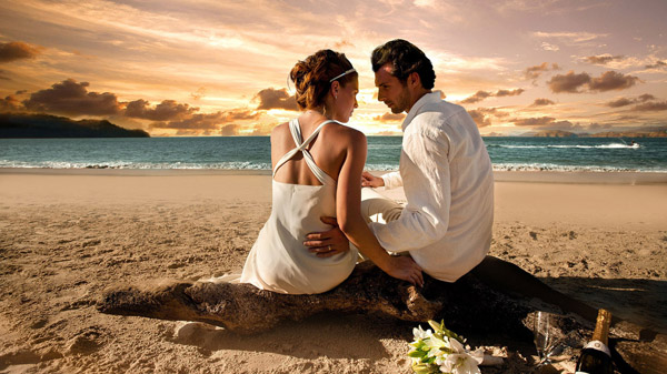 rendezvous-at-the-beach-wallpaper-1366x768